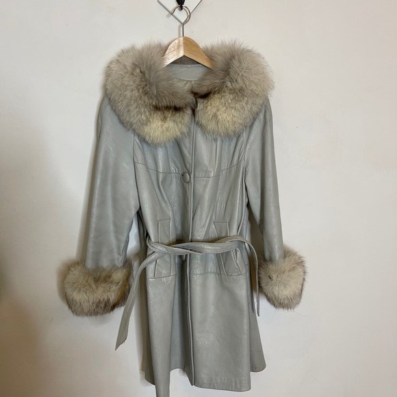 Gorgeous vintage leather and fur coat trench - Picture 7 of 16